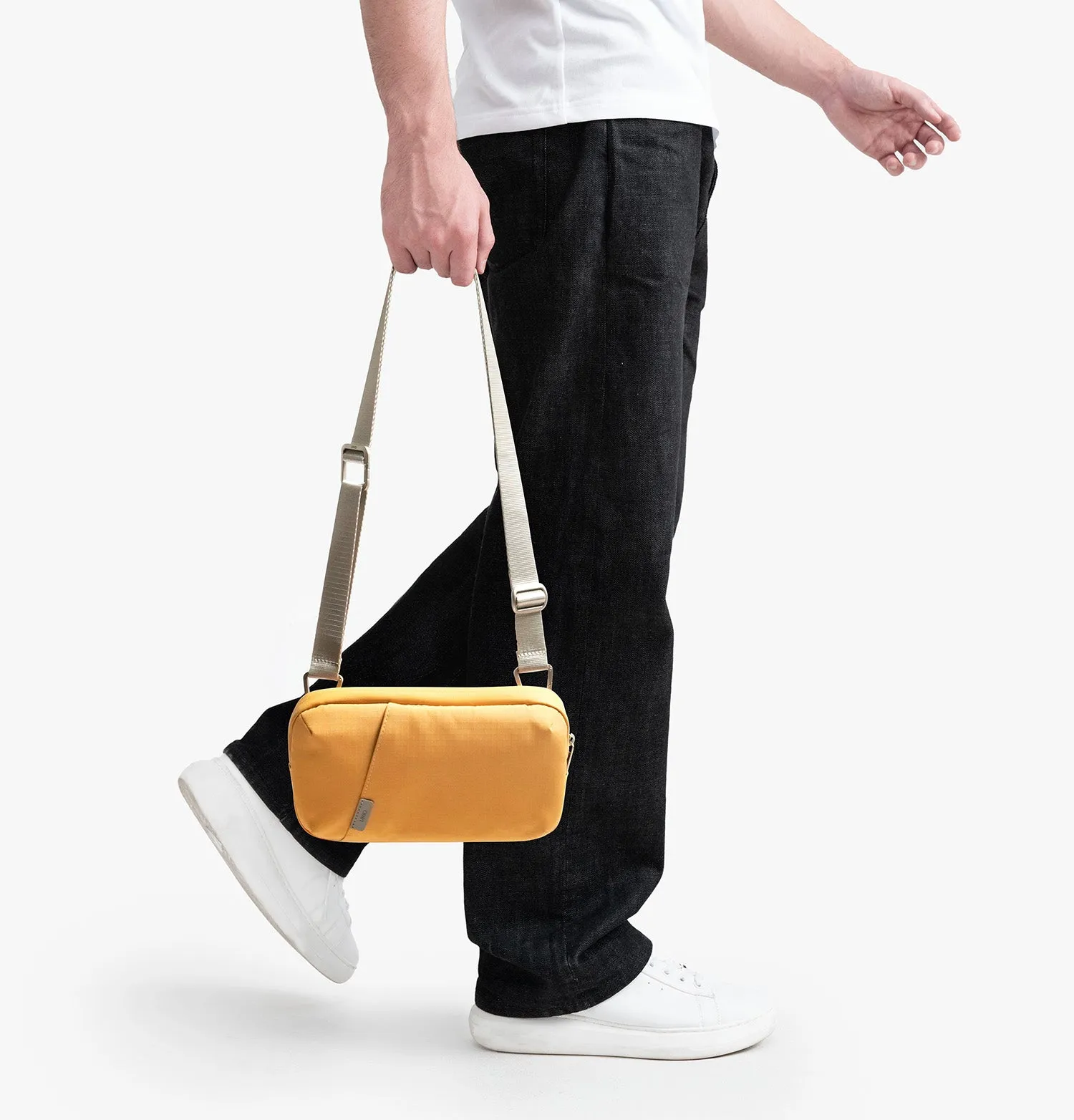 Сумка UNIQ Arden Voyage 1,5 л, черный (Midnight Black)photo12