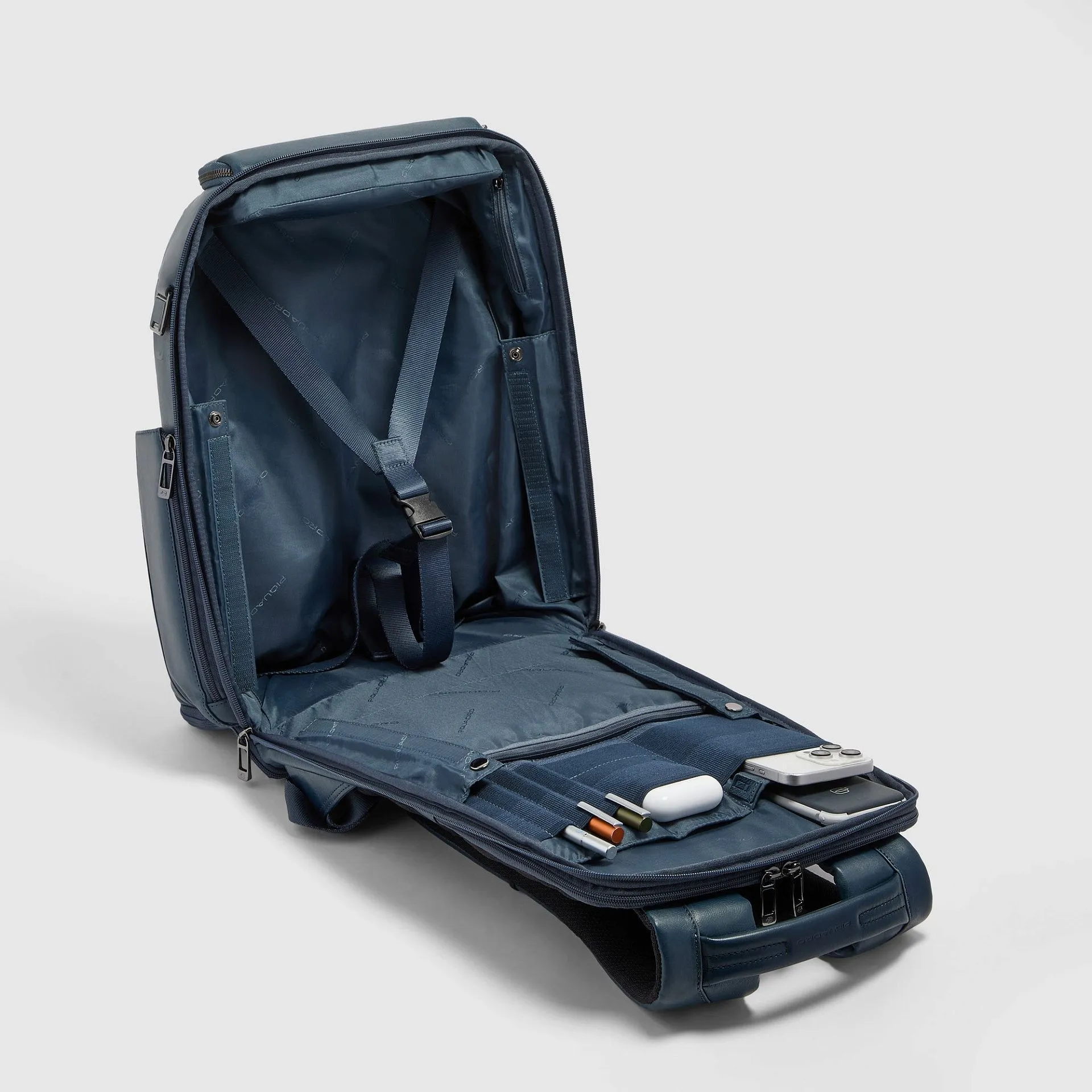 Кожаный рюкзак для ноутбука 15,6" с расширяемым объёмом Piquadro CA7181W143/BLU, синийphoto9