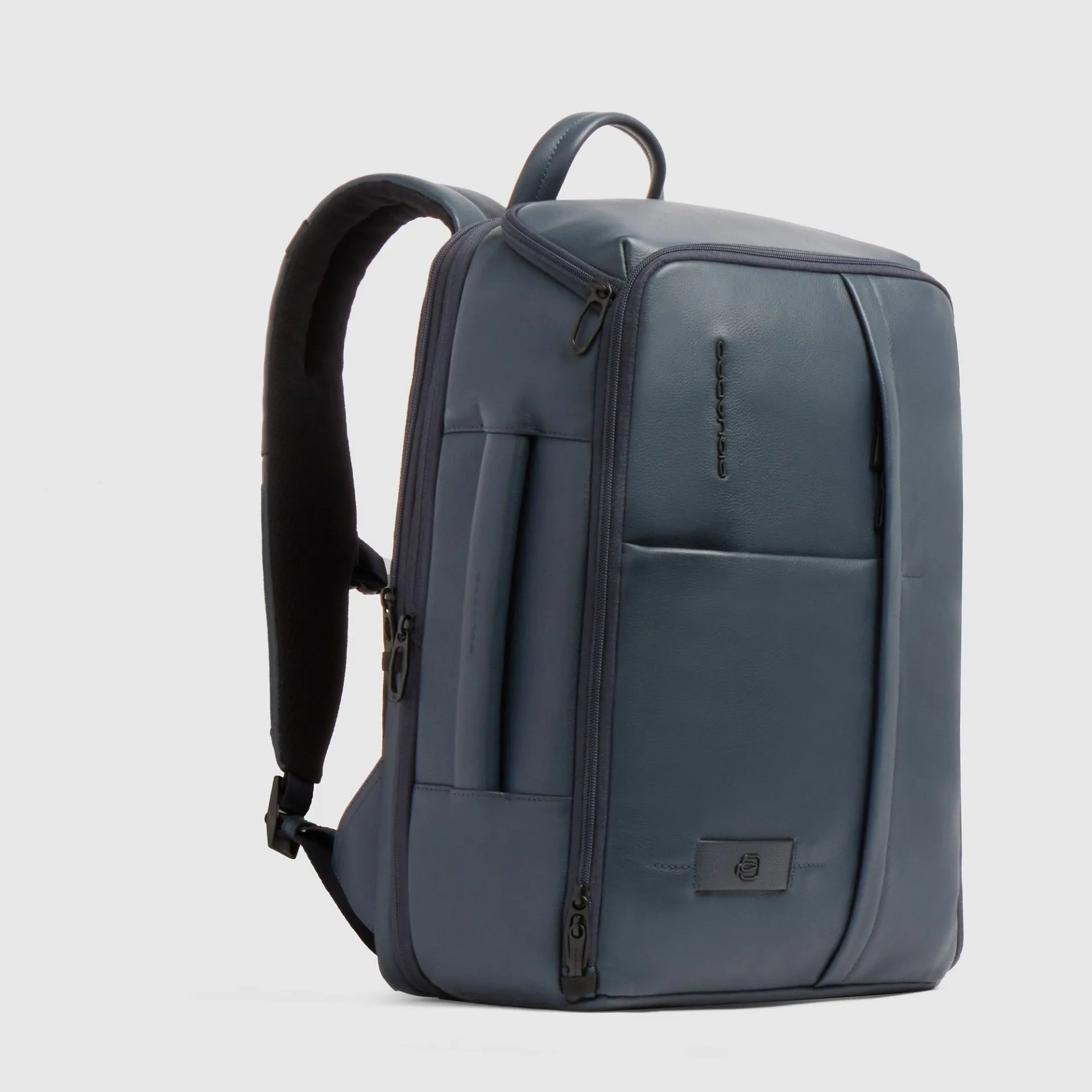 Кожаный рюкзак для ноутбука 15,6" с RFID-защитой Piquadro CA7162W137/BLU, синийphoto1