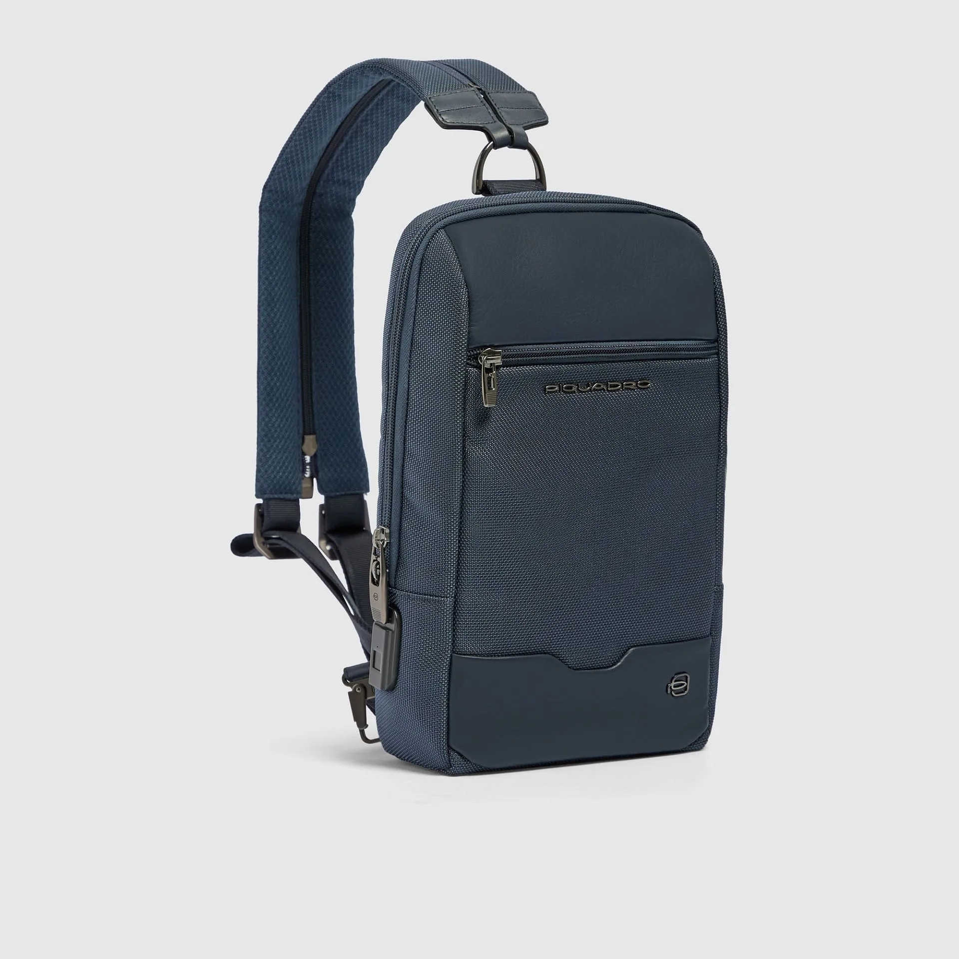 Мужская сумка-слинг с замком по отпечатку пальца Piquadro CA7406PQ6/BLU, синийphoto1