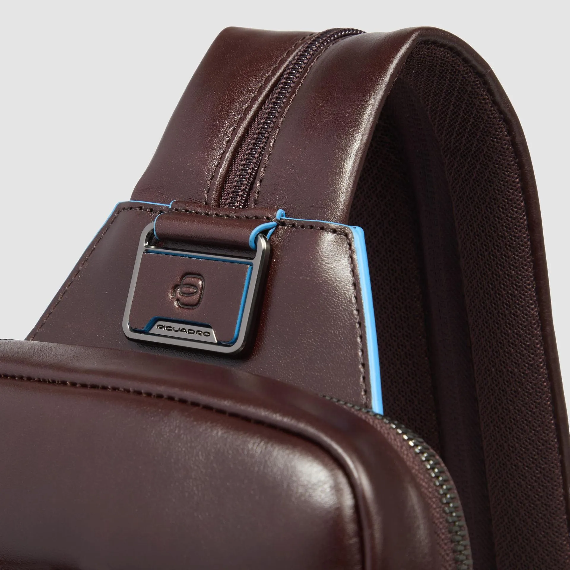 Кожаная сумка-рюкзак через плечо с RFID-защитой Piquadro CA6589B2/MO, коричневыйphoto5