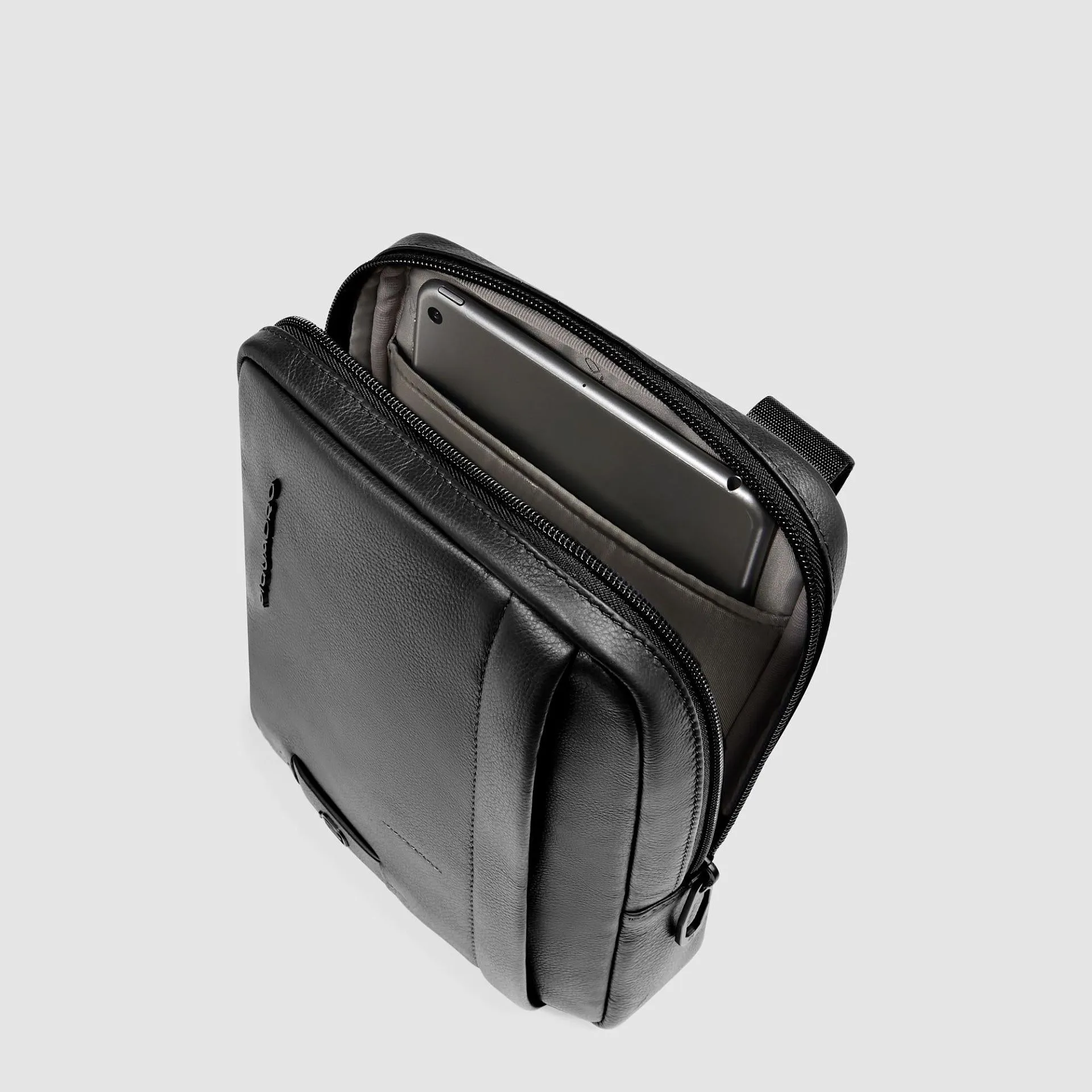 Кожаная сумка через плечо для iPad mini с RFID-защитой Piquadro CA3084W137/N, чёрныйphoto3