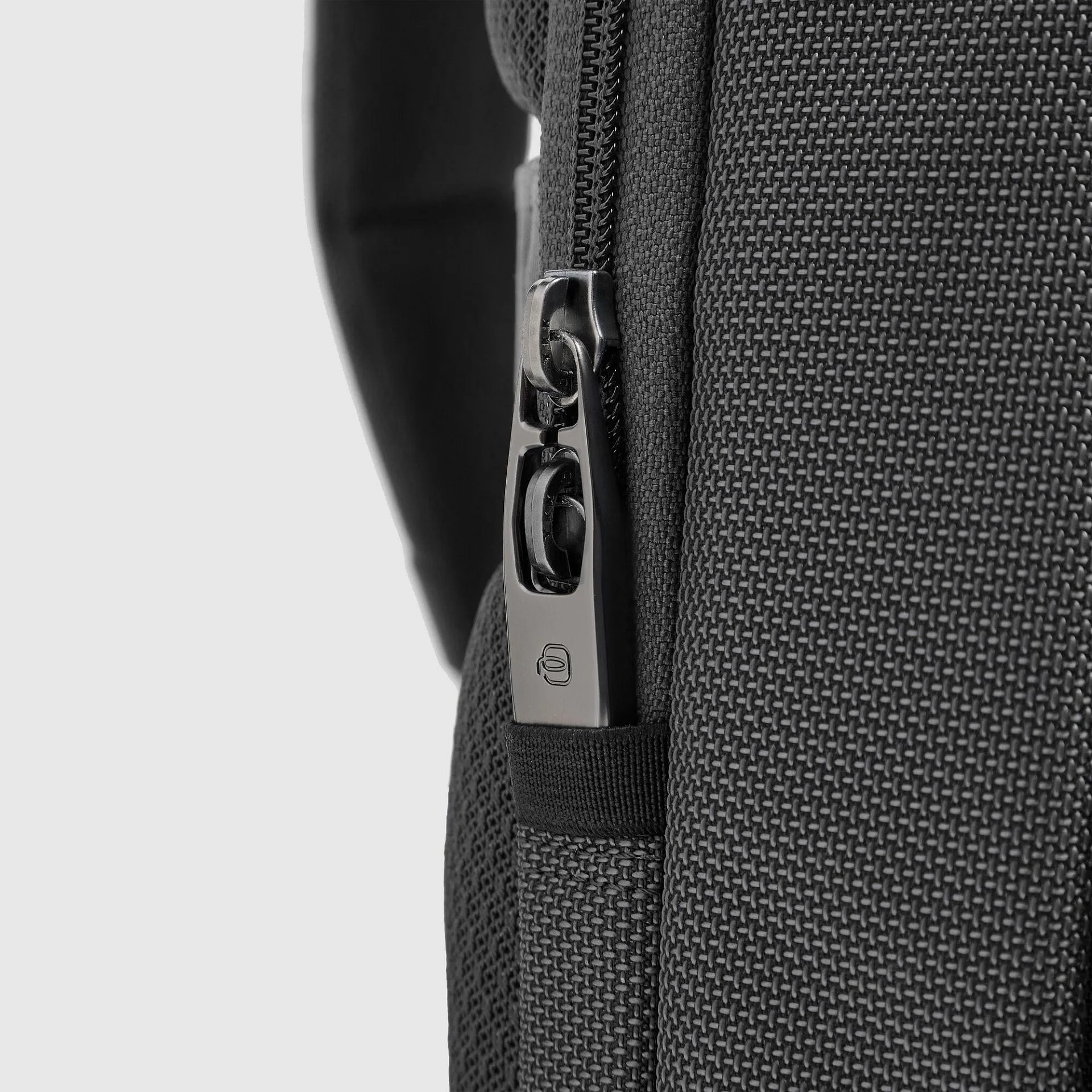 Модульный рюкзак для ноутбука 15,6" с RFID-защитой Piquadro CA7403PQ6/N, чёрныйphoto3