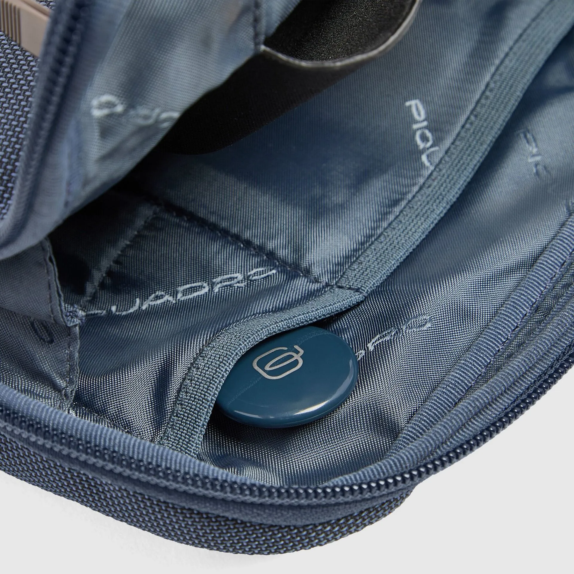 Поясная сумка мужская с RFID-защитой и карманом для очков Piquadro CA7409PQ6/BLU, синийphoto6