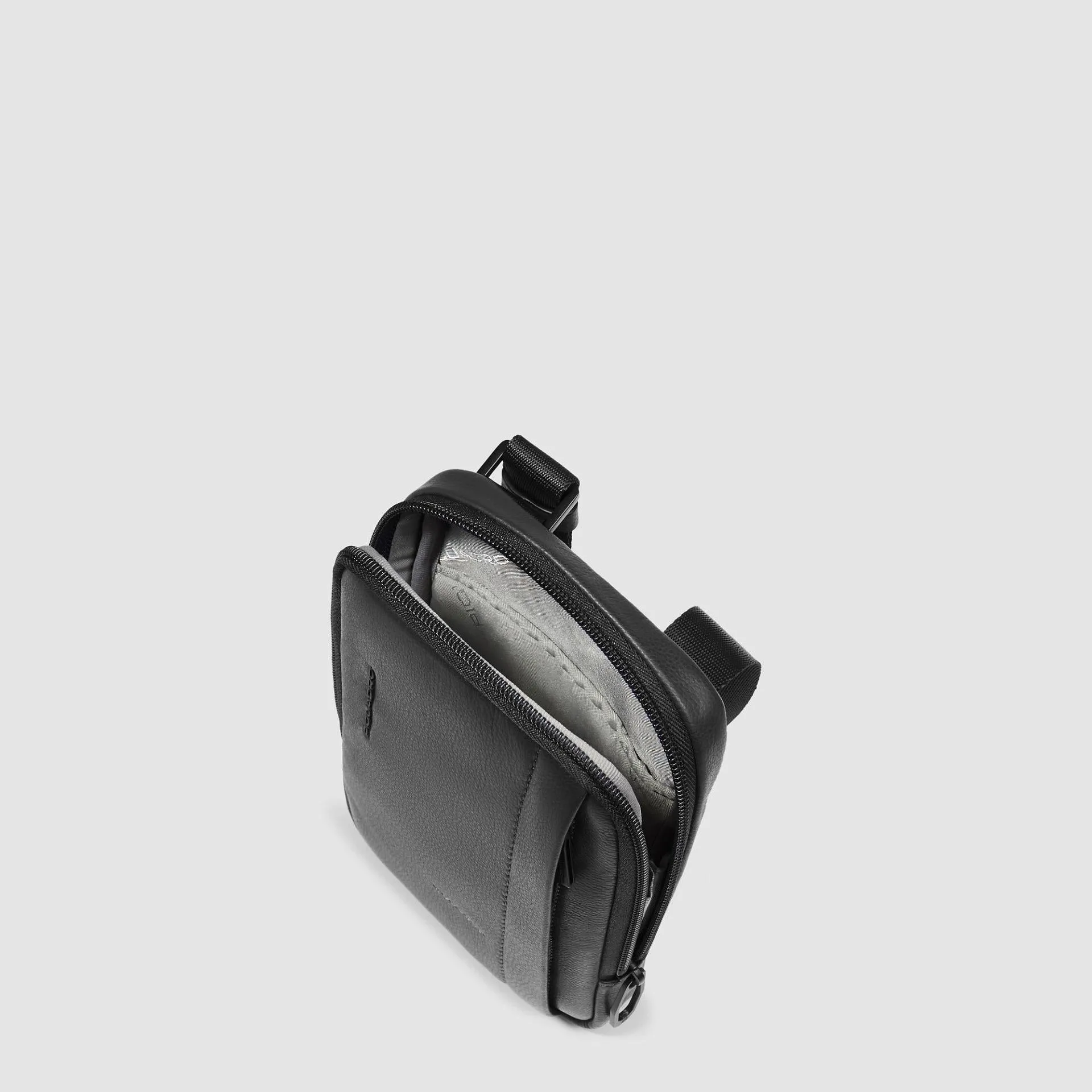 Кожаная сумка на шею для телефона с защитой RFID Piquadro AC6847W137R/N, чёрныйphoto3