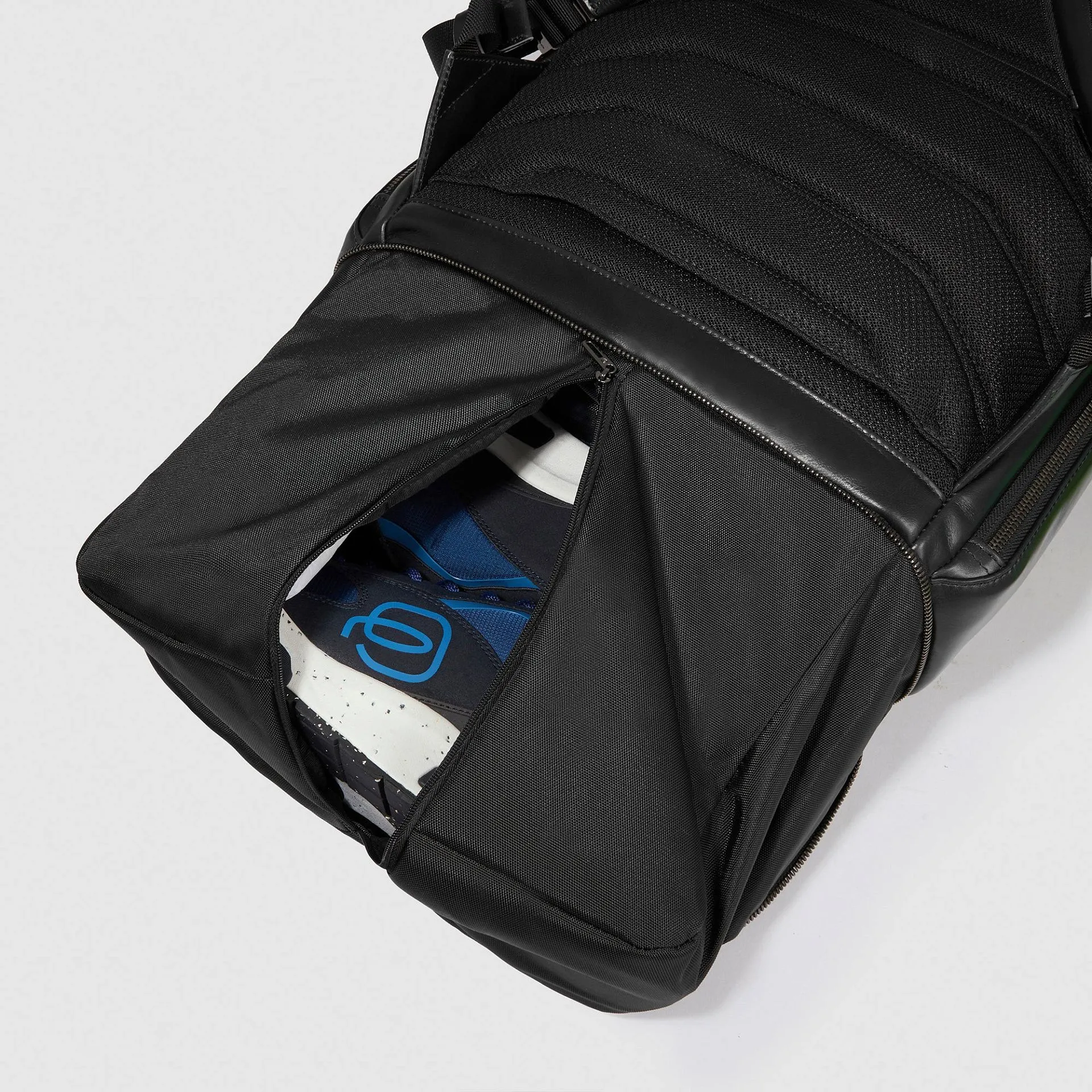 Кожаный рюкзак для ноутбука 15,6" со стальным тросом Piquadro CA6592B2BM/BLU2, синийphoto8