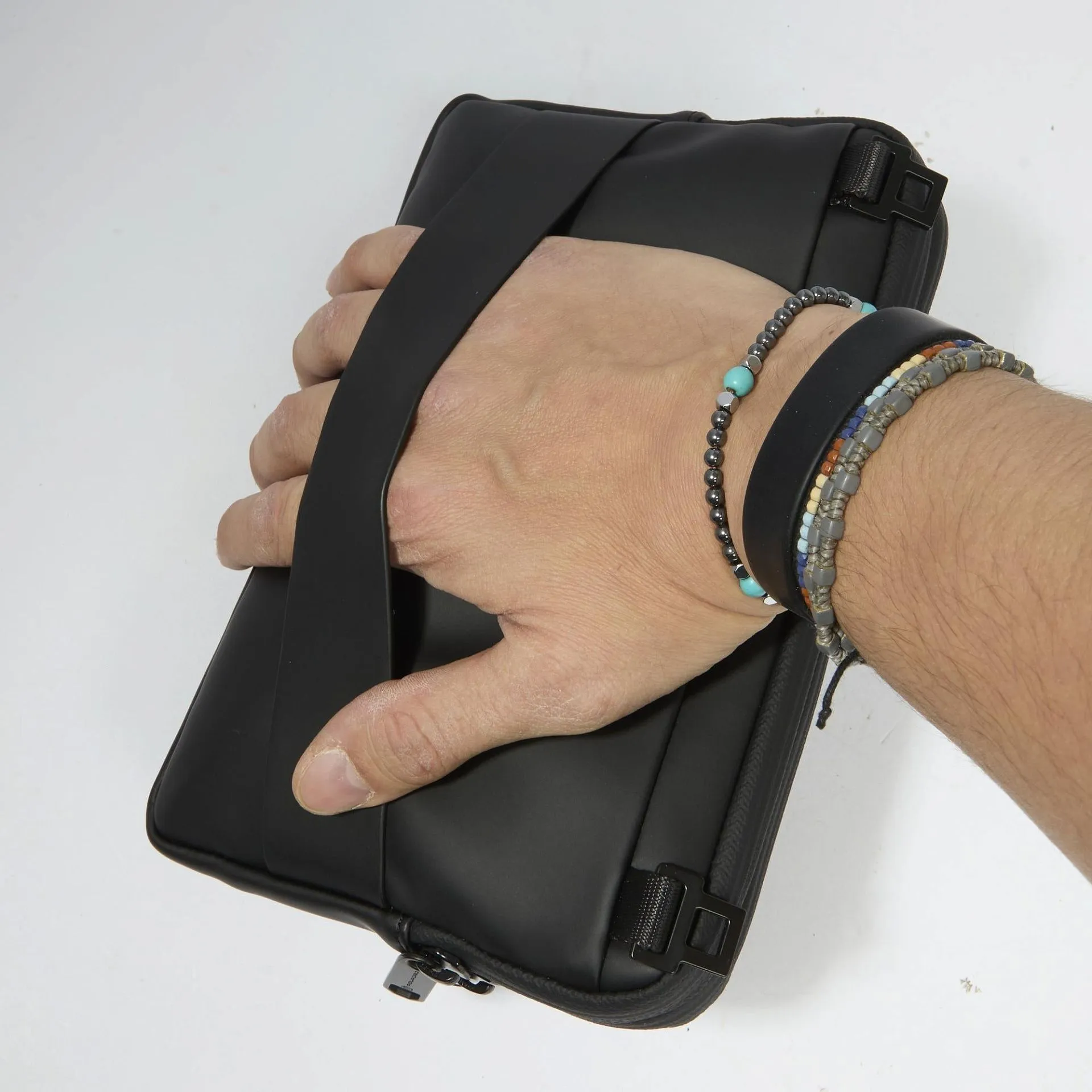 Клатч для iPad mini из водоотталкивающей ткани Piquadro AC6492C2OW/N, чёрныйphoto5