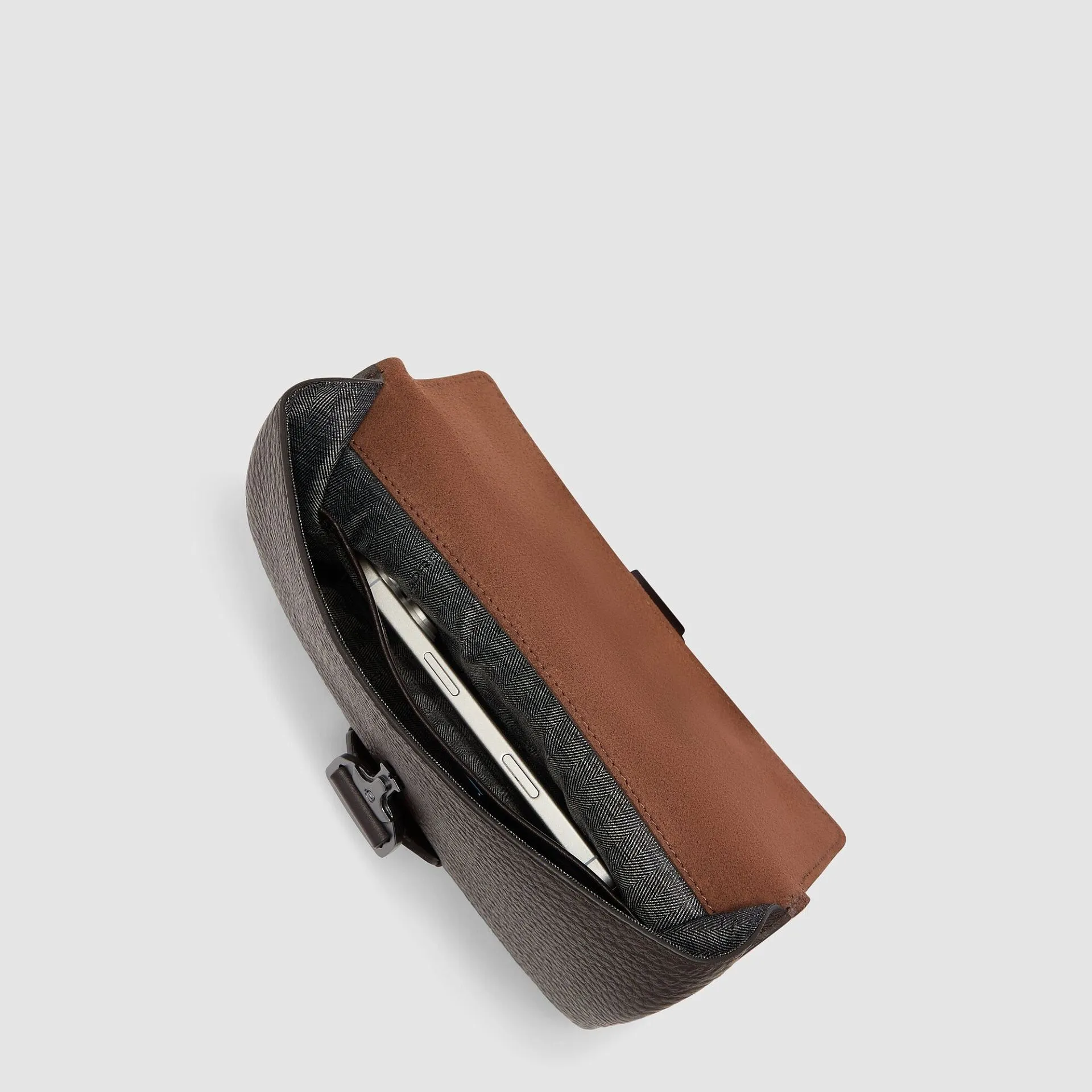 Мужской кожаный клатч со съёмным ремешком на запястье Piquadro CA7261W151/TM, коричневыйphoto3