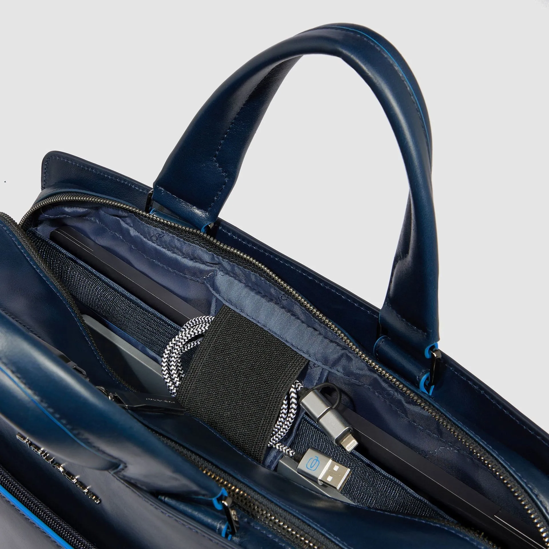 Кожаный портфель для ноутбука 15,6" с RFID-защитой Piquadro CA6590B2/BLU2, синийphoto6