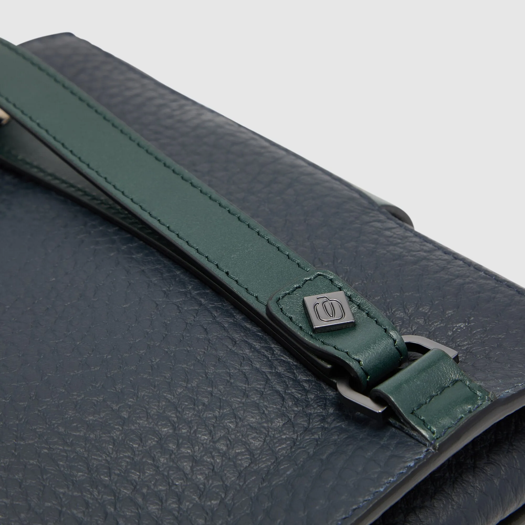 Мужской кожаный клатч со съёмным ремешком на запястье Piquadro CA7261W151/BLUVE, синийphoto4