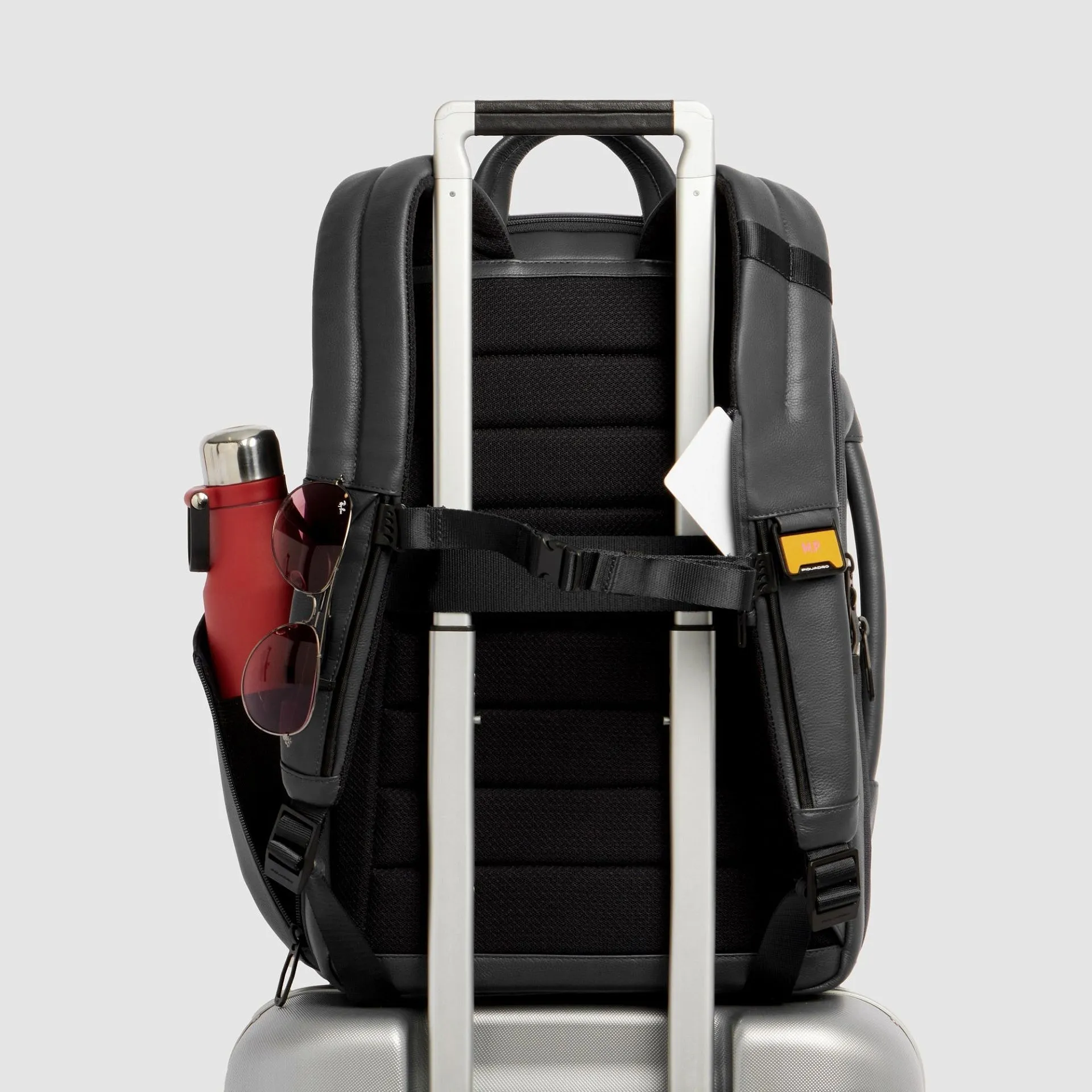 Кожаный рюкзак для ноутбука 15,6" с RFID-защитой Piquadro CA7162W137/N, чёрныйphoto2