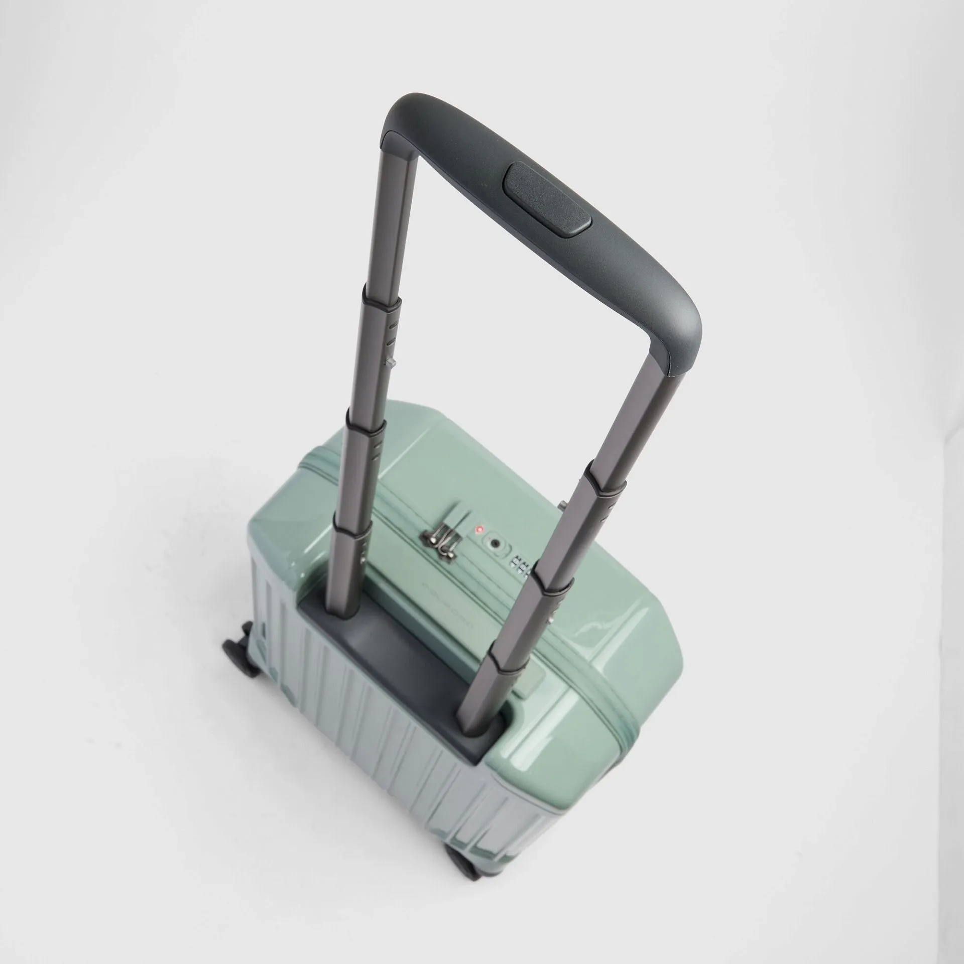 Чемодан для ручной клади под сиденье с замком TSA Piquadro BV6701PQL/VE, зелёныйphoto5