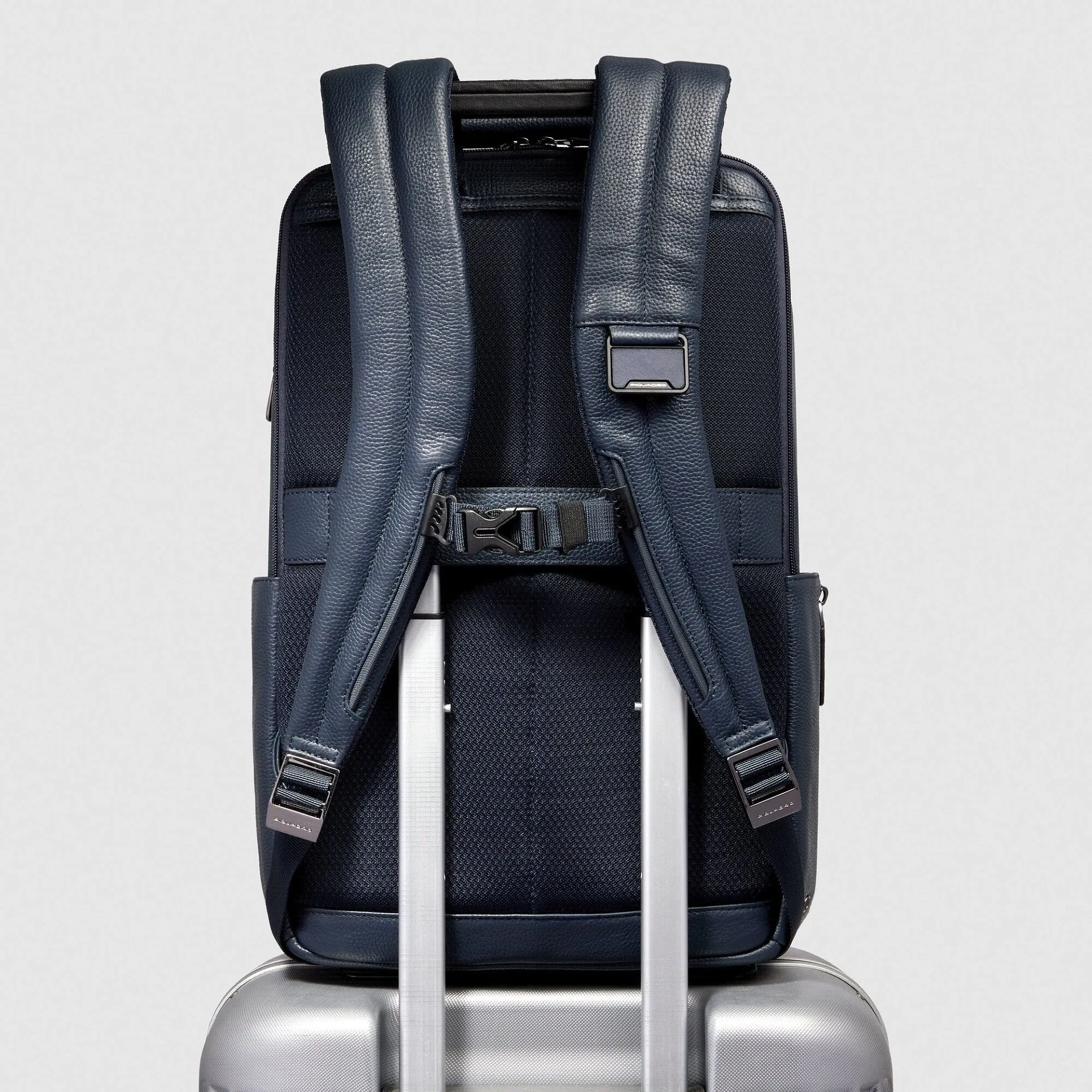Кожаный рюкзак 15,6" с замком по отпечатку пальца Piquadro CA7106MOS/BLU, синийphoto2