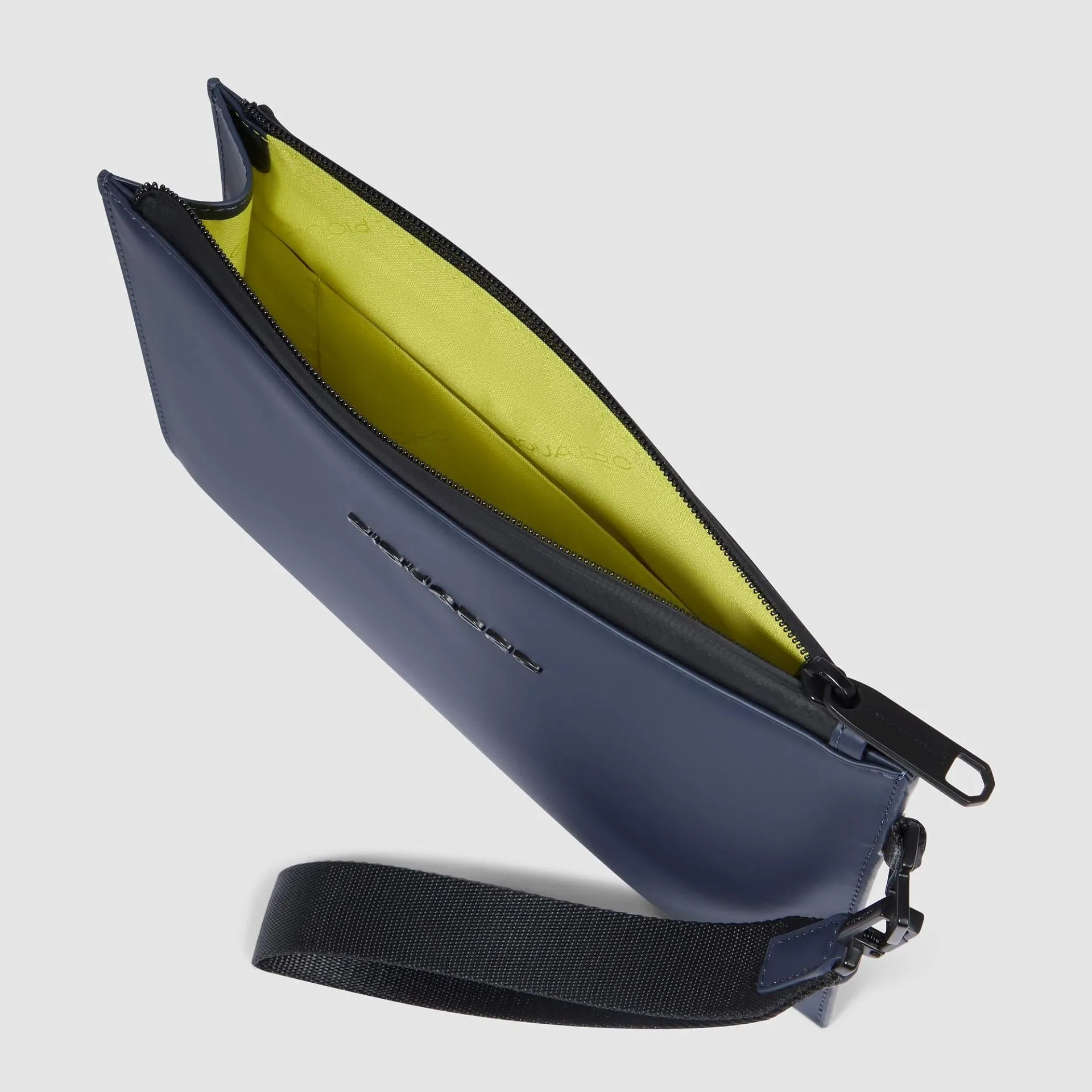 Мужской клатч из водоотталкивающей ткани Piquadro AC6833C2OW/BLU, синийphoto3