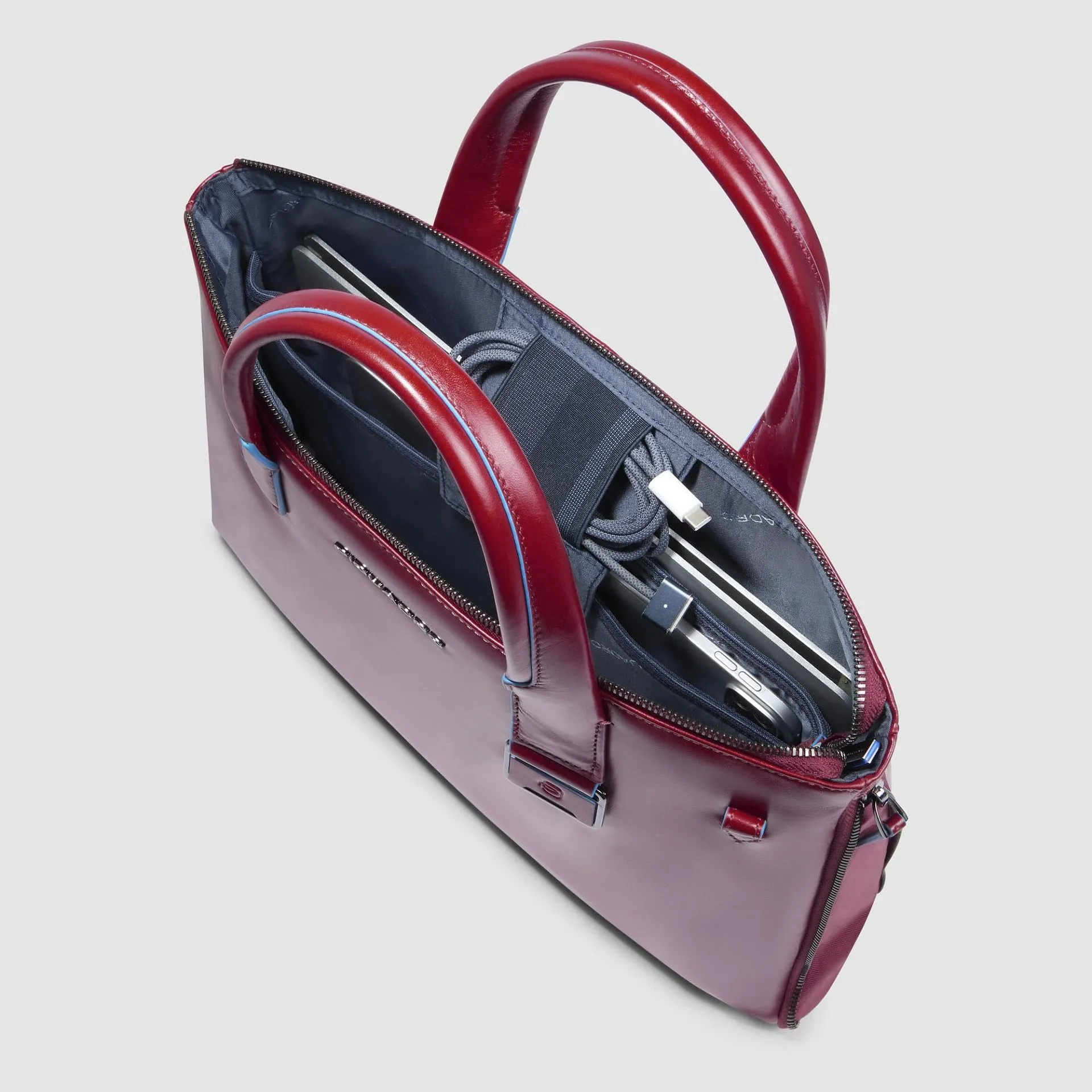 Тонкая кожаная сумка для ноутбука 14" Piquadro CA6857B2/R, красныйphoto4