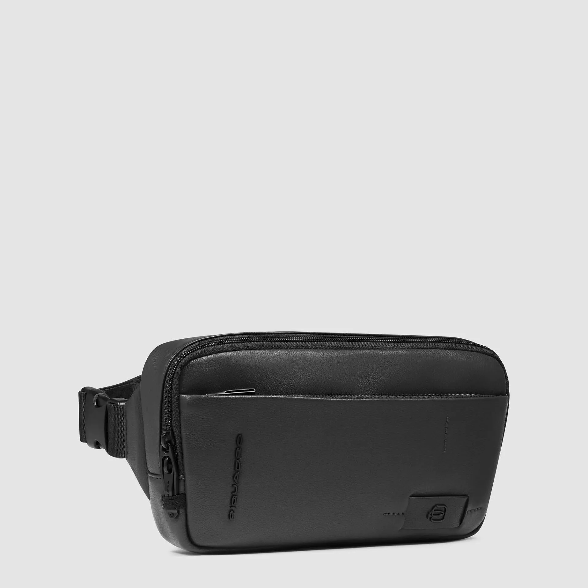 Мужская поясная сумка из кожи с защитой RFID Piquadro CA6204W137/N, чёрныйphoto1