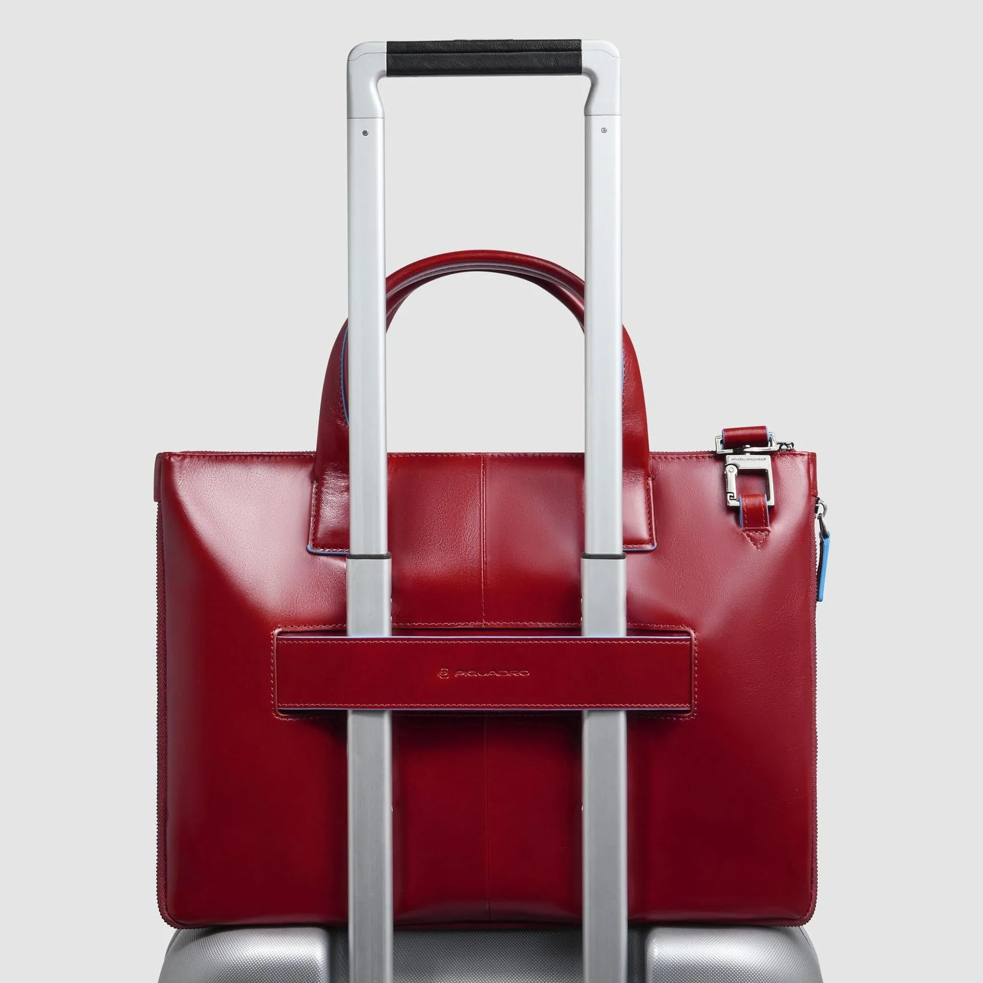 Тонкая кожаная сумка для ноутбука 14" Piquadro CA6857B2/R, красныйphoto2