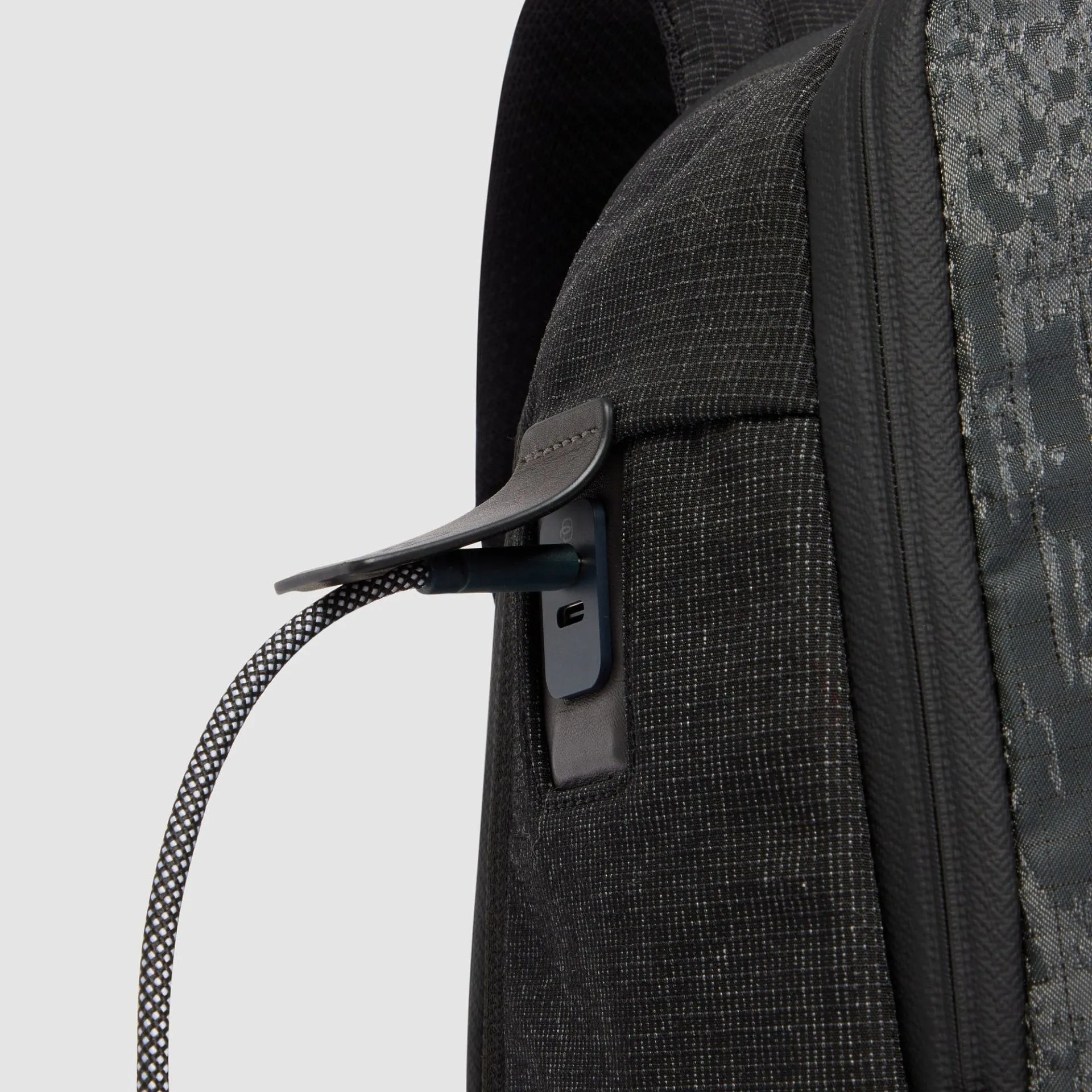 Рюкзак для ноутбука 14" с системой расширения Piquadro CA7188W145/GRS, серыйphoto6