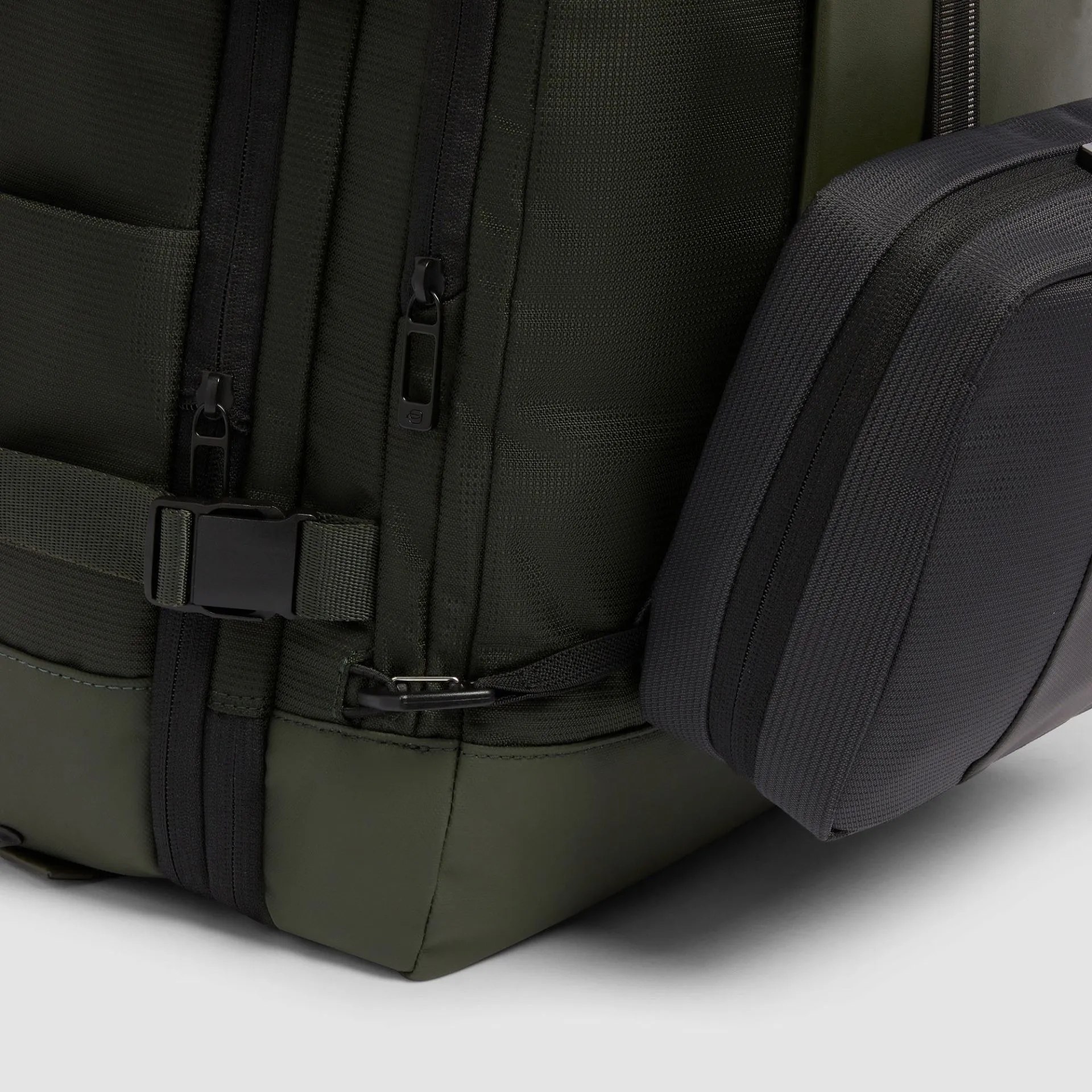 Дорожный рюкзак для ноутбука 15,6" с расширением объёма Piquadro CA7192W145/VE, зелёныйphoto6