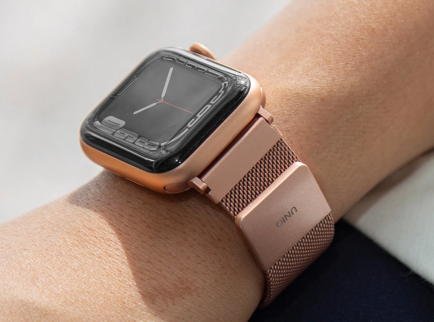 Ремешок UNIQ Dante для Apple Watch 42/41/40 мм, розовый (Light Coral)