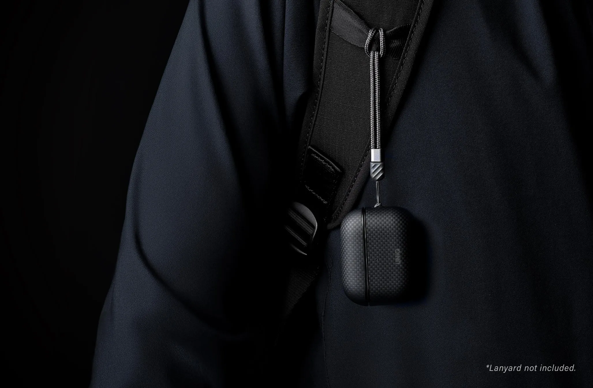 Чехол UNIQ Keva Prime для AirPods Pro (3rd Gen), черный (Carbon Black)