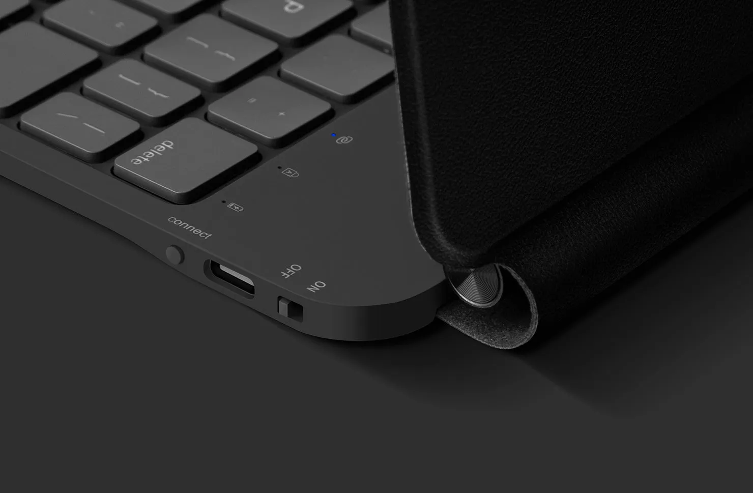 Чехол-клавиатура UNIQ Venno Pro для iPad Pro 11" (M4-M5), черный (Black)